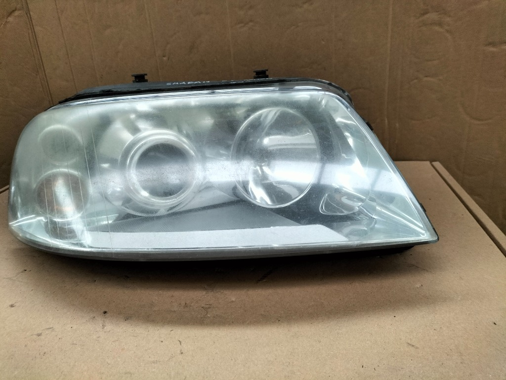 Far dreapta xenon VW Sharan, 2008, cod: 7M3941016AE