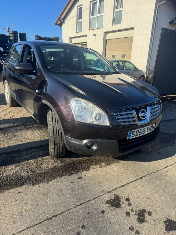 Far drept Nissan Qashqai