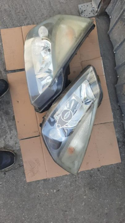 Far / Faruri Renault Grand Espace an 2004- 2007