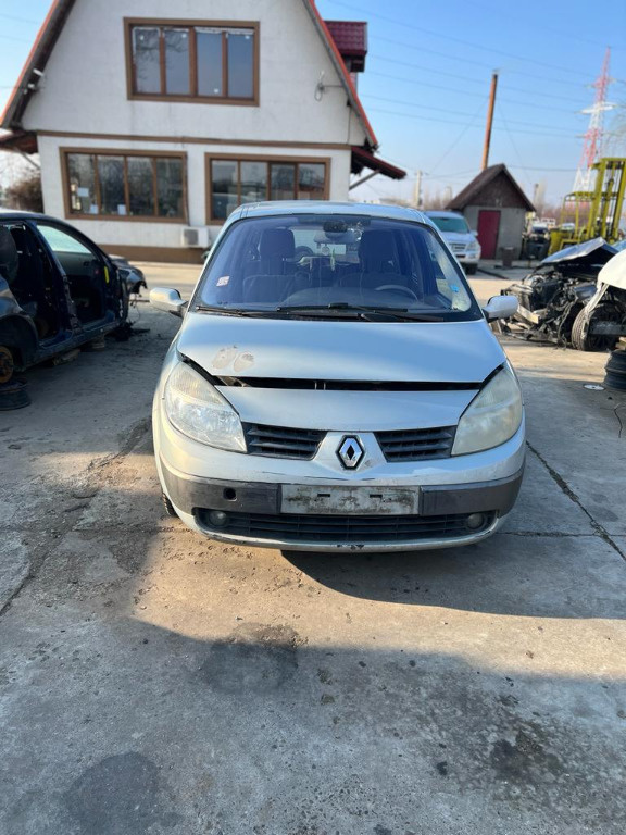 Far renault scenic 2004
