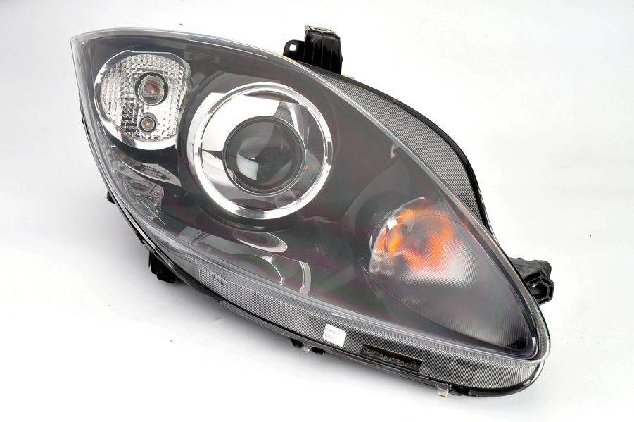 Far Seat Altea (5P1/5P5) 05.2009-2015 , Seat Leon (1P1) 05.2009-2015, VALEO partea Dreapta D1S cu motoras, cu lumina viraje, cu lumini de zi