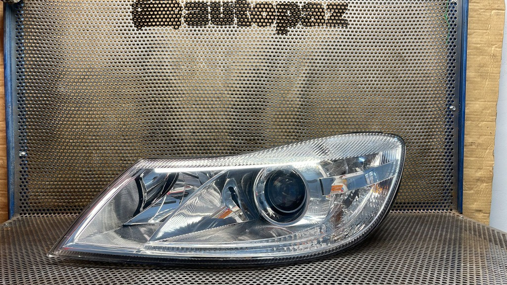 Far stânga aftermarket cu halogen Skoda Octavia 2 Facelift 2009-2012