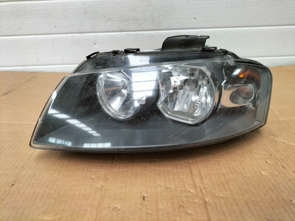 Far stânga Audi A3 8P, 2008, cod: 8P0941003K