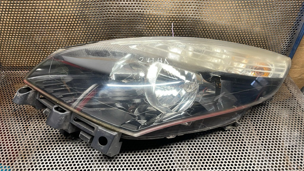 Far stânga cu halogen Renault Scenic 3 nonfacelift 2009-2013