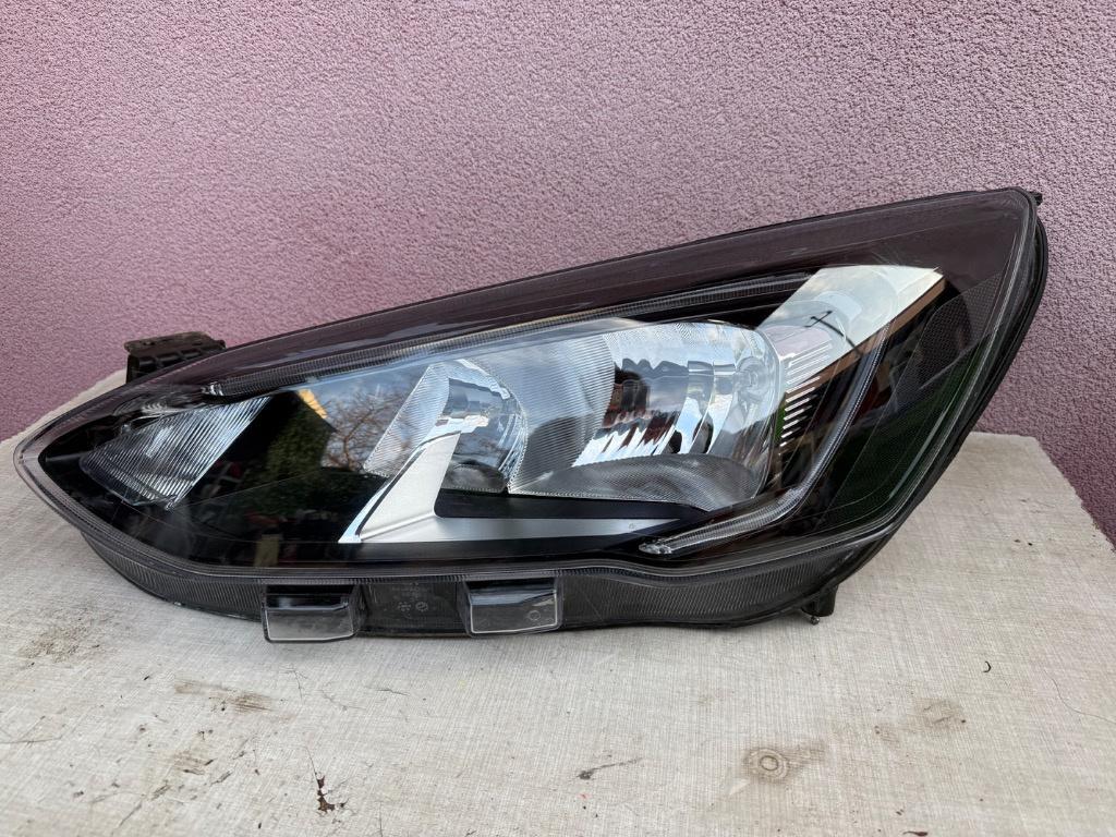 Far stânga Ford Focus 4 2018/2022 JX7B-13W030-CE