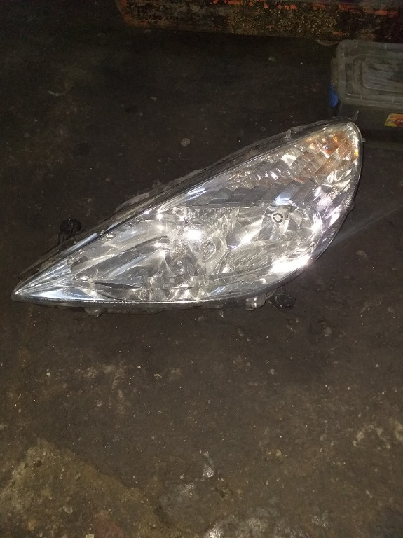 Far stânga PEUGEOT 607 DIN 2004