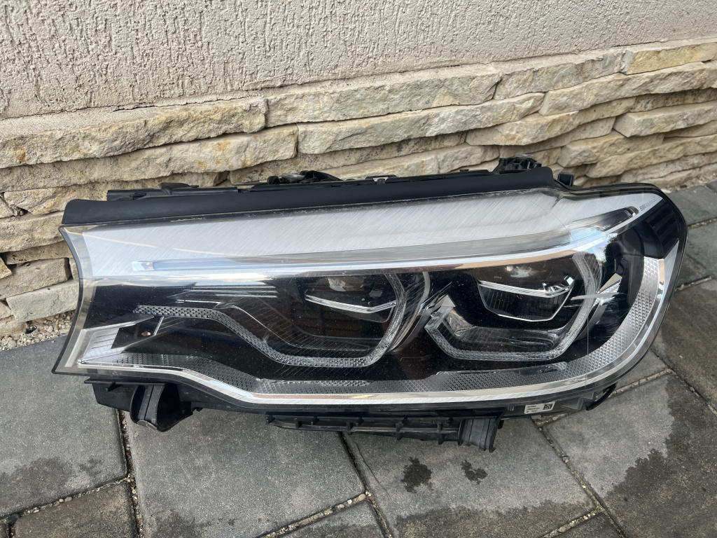 Far stanga adaptiv led BMW G30 G31 seria 5 adaptive led perfect 8499121 Europa