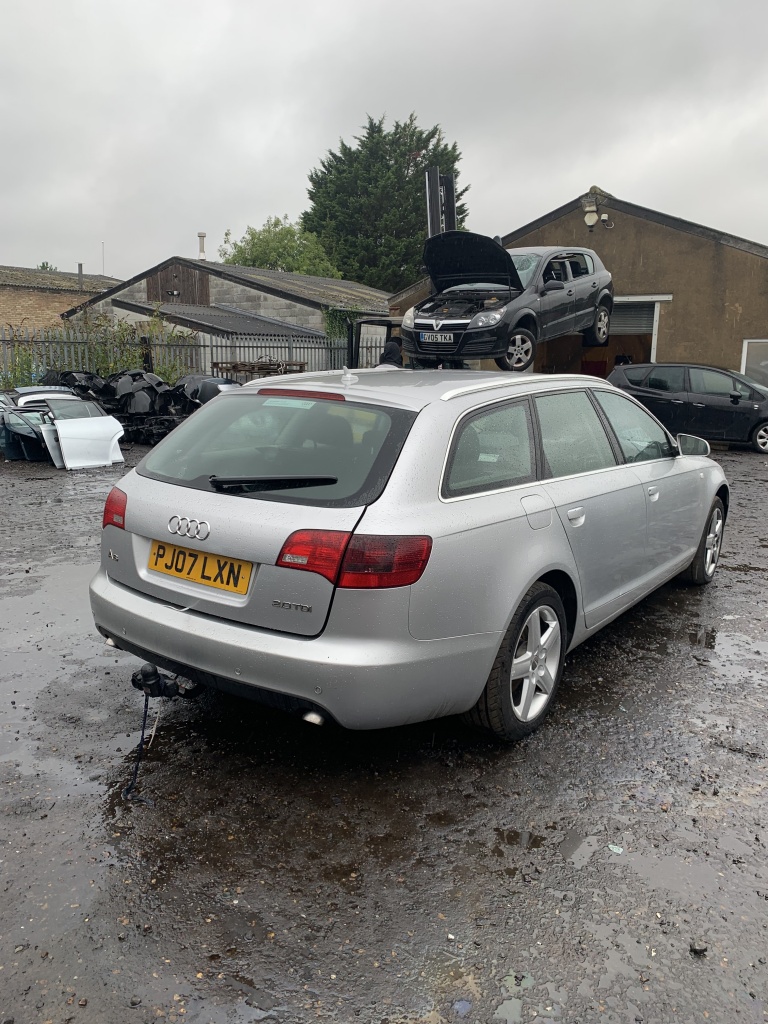 Far stanga Audi A6 C6 2007 Combi 2.0 TDI