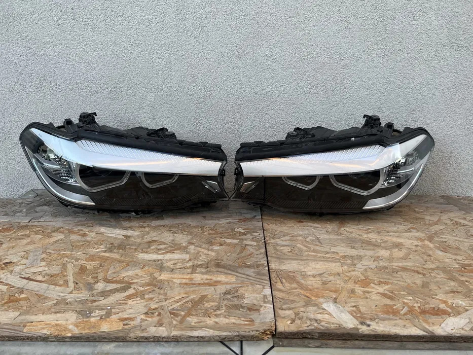 Far stanga BMW Seria 5 G30 G31 LED adaptiv cornering