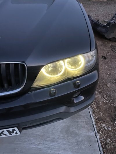 Far stanga BMW X5 E53 Facelift fără xenon