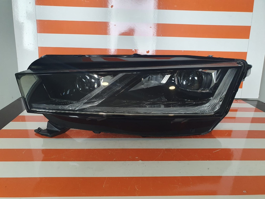 Far stanga complet full led Skoda Octavia 4 2020-2