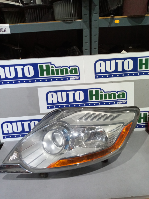 Far stanga cu xenon 8V41-13D155-AF Ford Kuga I (C934) 2008-2012