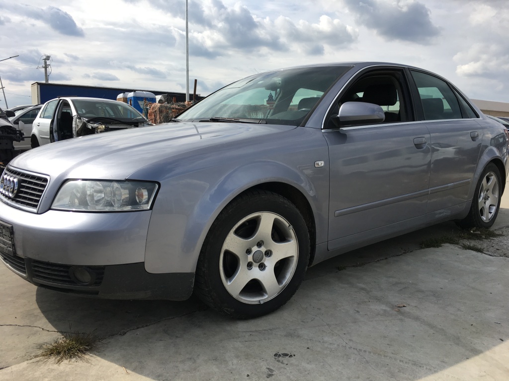 Far stanga de europa pentru Audi A4 B6