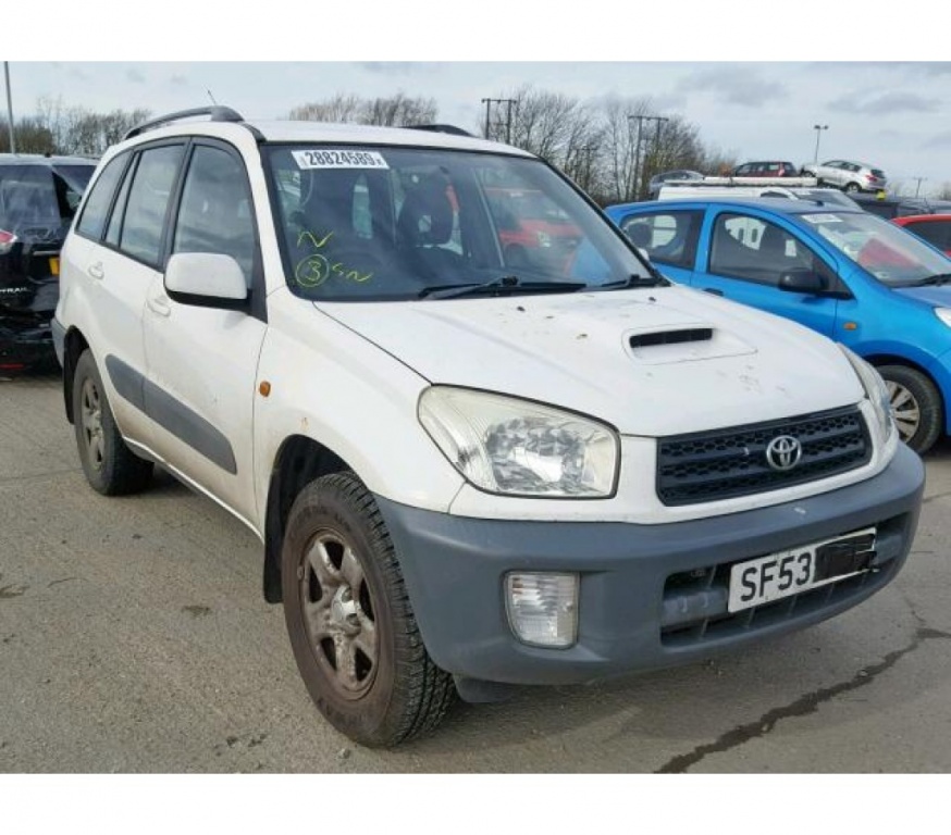 FAr stanga/dreapta Toyota Rav 4 2003 2.0 Diesel Cod Motor: 1CD-FTV 116 CP Piesa provine din dezmembrarea masi