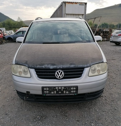 Far stanga / dreapta Volkswagen Touran 2004 1.9 TD