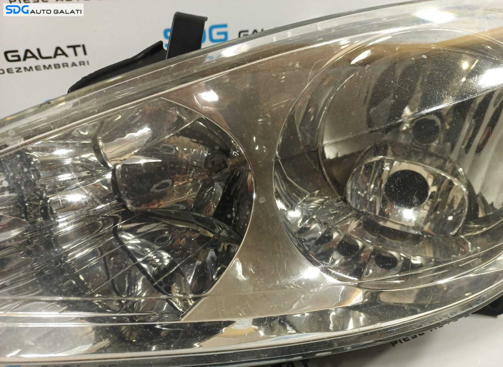 Far Stanga EUROPA FARA Xenon Peugeot 307