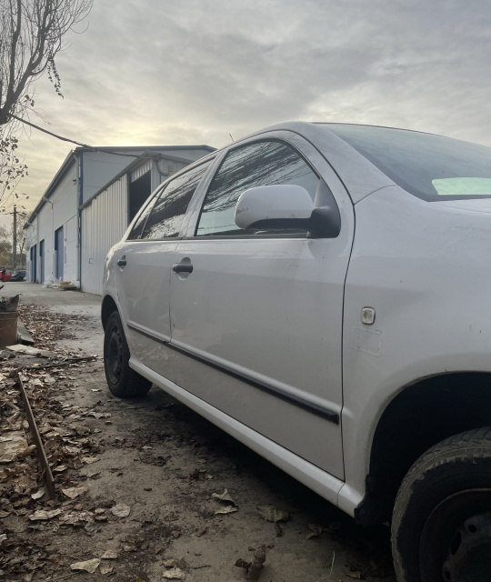 Far stanga (FACELIFT) Skoda Fabia 6Y [fa