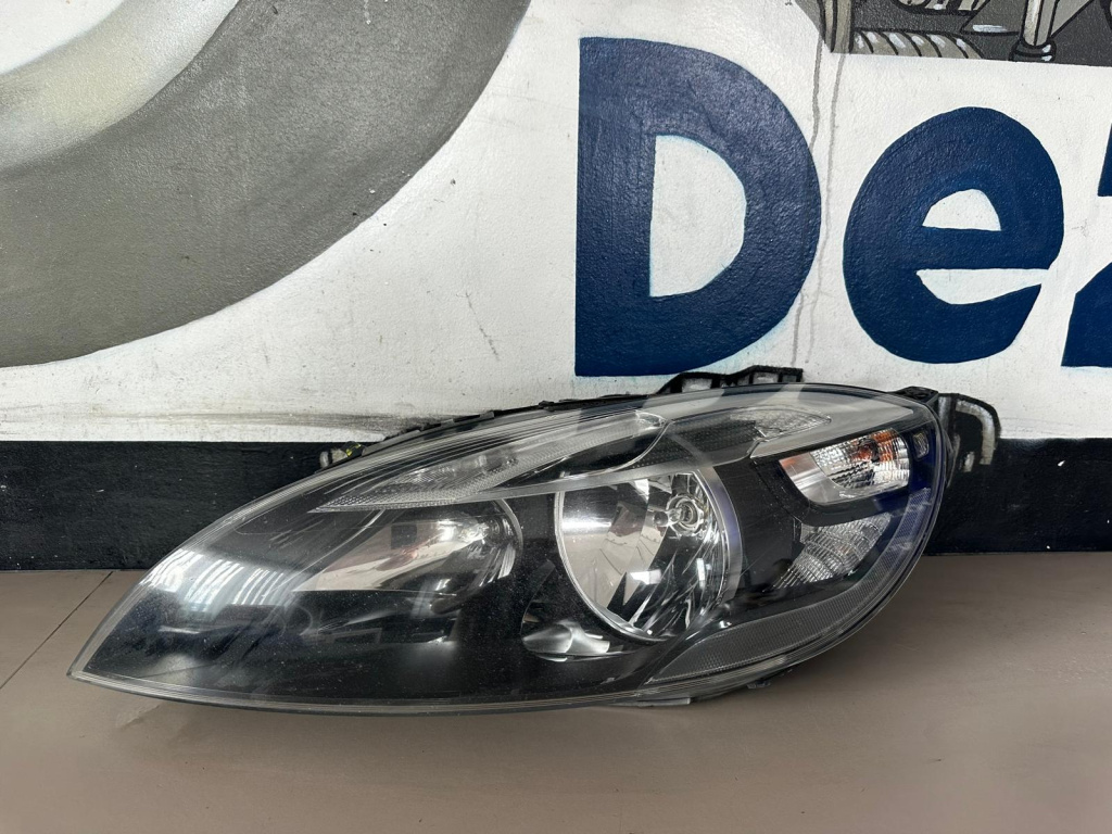 Far stanga fata halogen Volvo V40 31283326