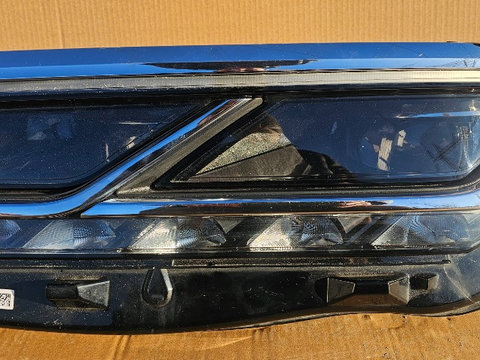 Far stanga FULL LED MATRIX Vw Touareg CR 2018 2019 2020 2021