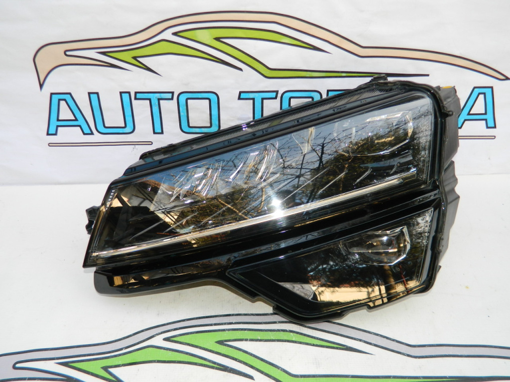 Far stanga Full Led Skoda Karoq model 2017-2022 cod 57B941015F