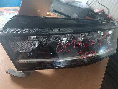 Far stanga full led Skoda Octavia 4 dupa 2020 cod 