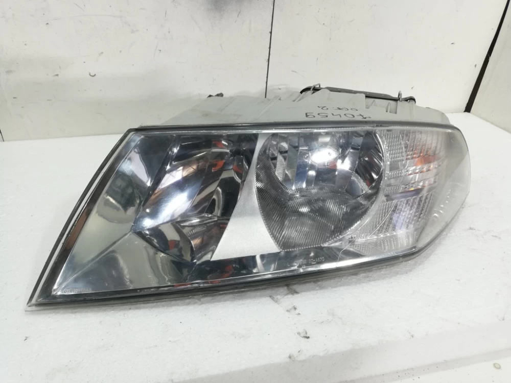 Far stanga HALOGEN Skoda Octavia 2 An 20