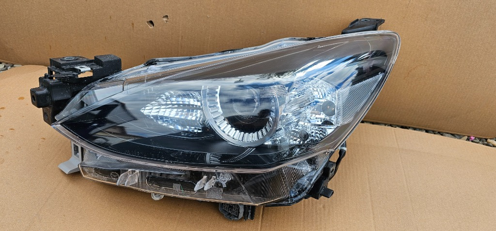 Far stanga LED Mazda 2 Facelift 2020 2021 2022