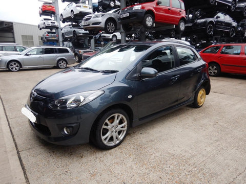 Far stanga Mazda 2 2008 Hatchback 1498 i