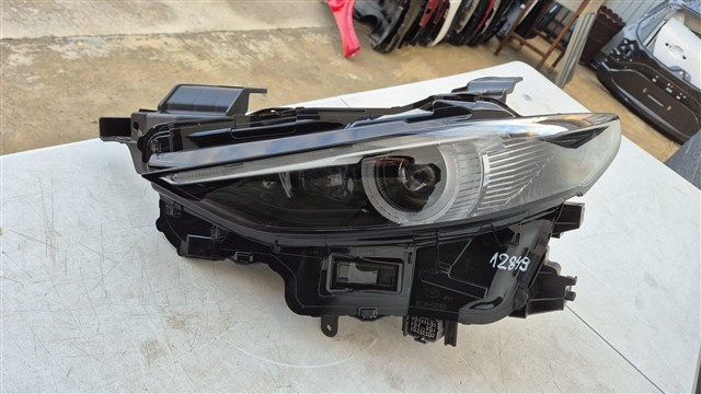 Far stanga Mazda 3 Full Led Complet cod BCJH-51040 , BCJH51040