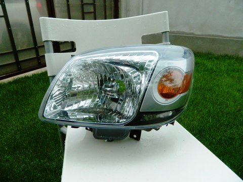 Far stanga Mazda BT 50 model 2006-2011