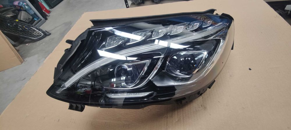 Far stanga mercedes c class w205 full led
