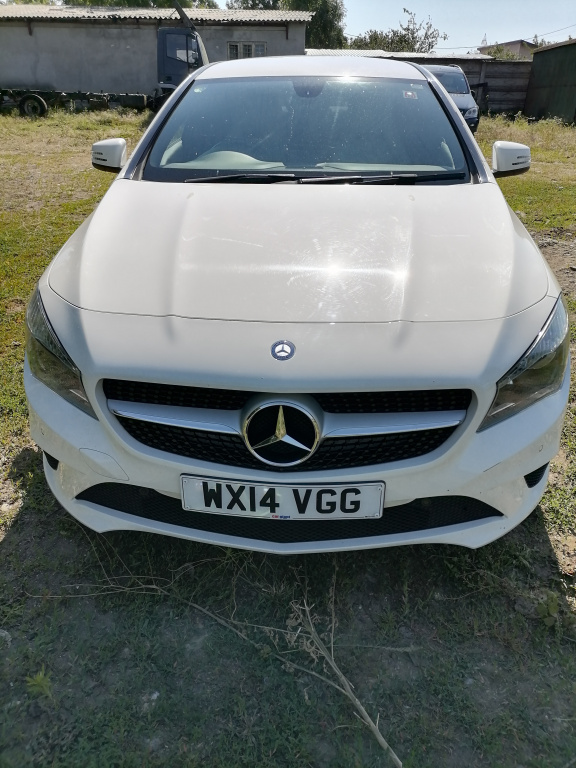 Far stanga Mercedes CLA C117 2014 coupe 2.2