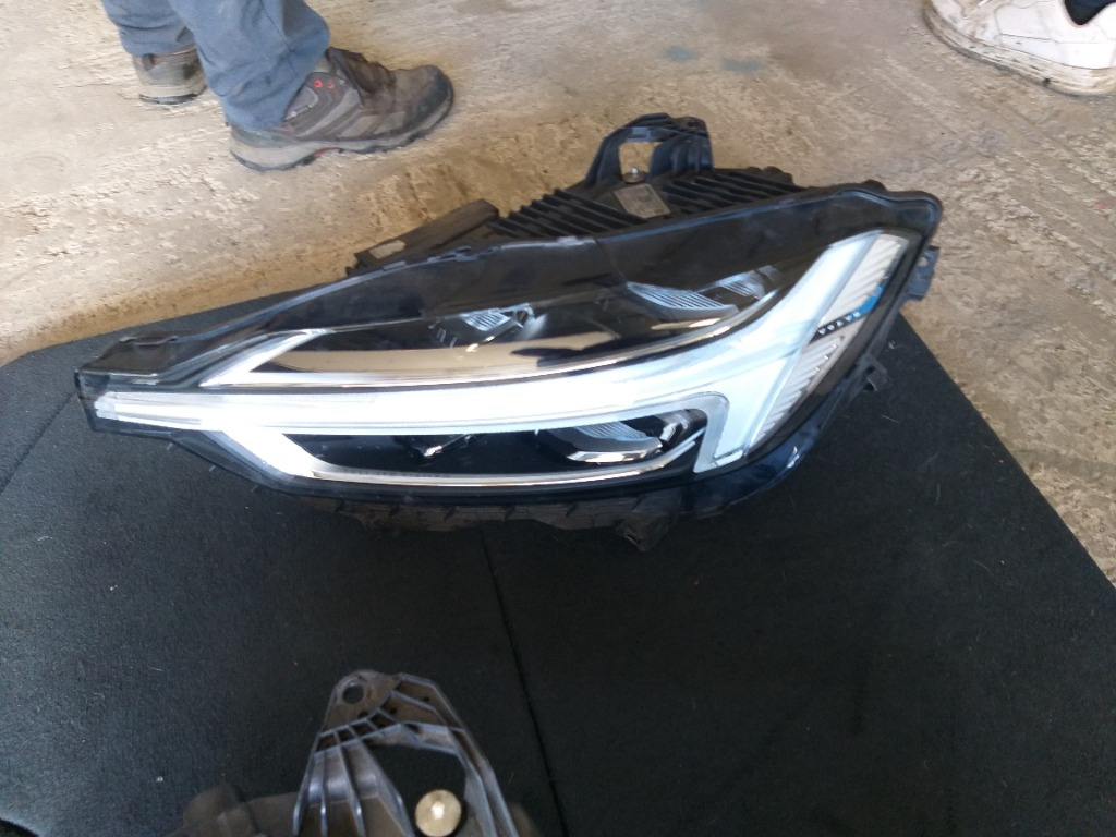 Far stanga Mid Led Volvo XC60 II 2018-2024