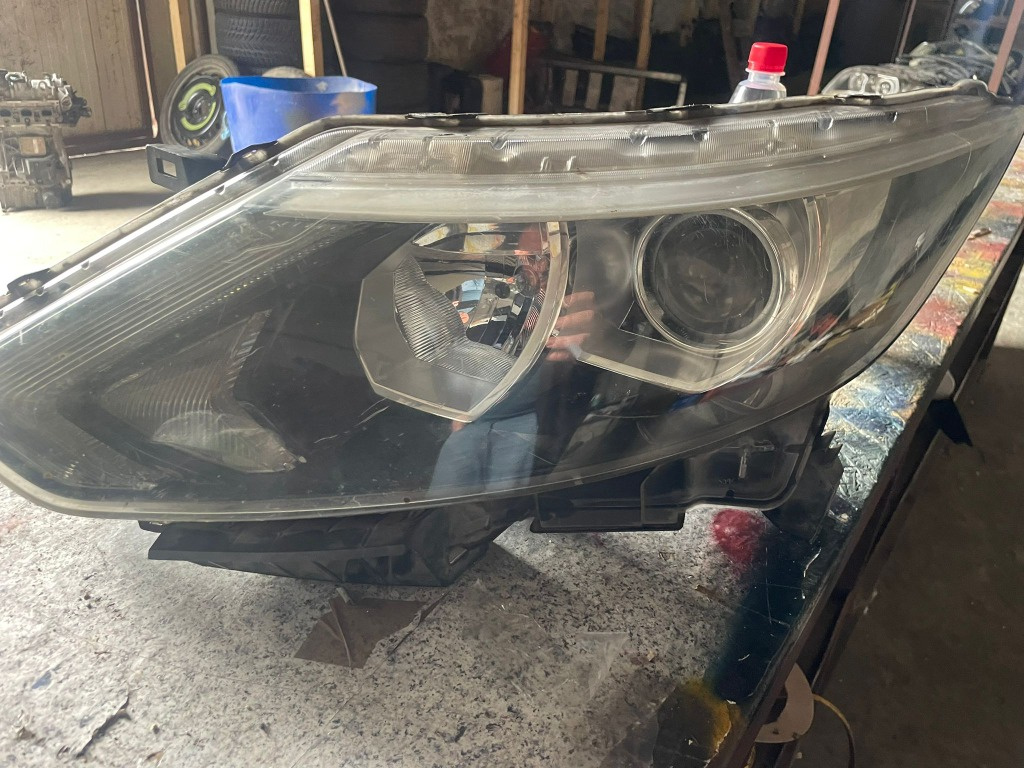 FAR STANGA NISSAN QASHQAI