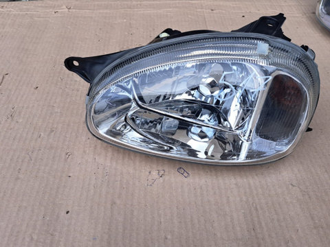 Far stanga Opel Corsa B Opel Combo 1993-2001 cod 442-1123L NOU