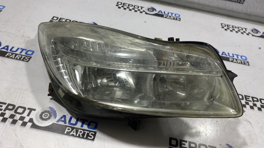 FAR STANGA OPEL INSIGNIA 2009 (id: 661)