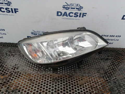 Far stanga Opel Zafira A [facelift] [2003 - 2005] Minivan 5-usi 2.0 DTi MT (100 hp)