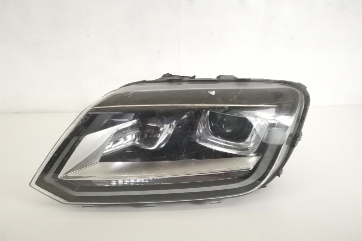 Far Stanga Original Xenon Avariat Volkswagen VW Amarok 1 [facelift] 2016 2017 2018 2019 2020 Volkswagen VW Amarok 1 [facelift] 2016 2017 2018 2019 2020