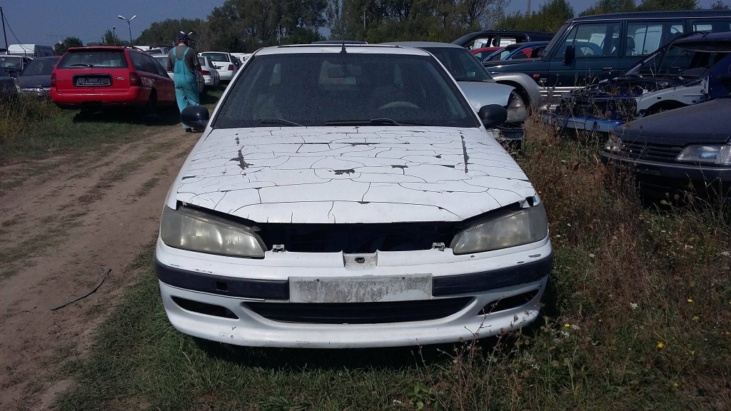 Far stanga Peugeot 406 1996