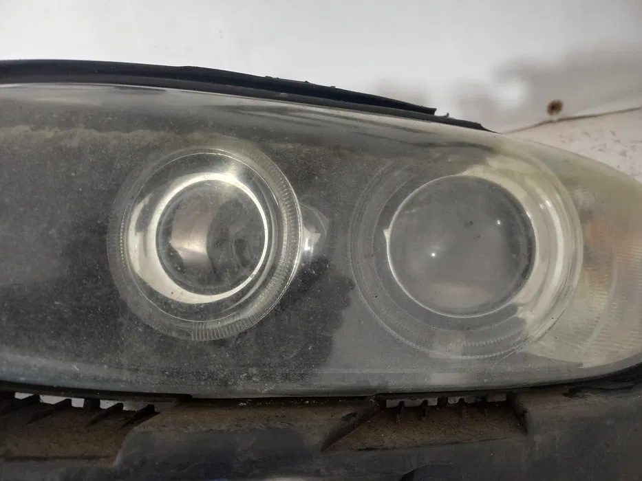 Far stanga sau dreapta xenon de UK BMW E