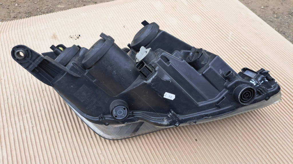 Far stanga Seat Toledo 4 2013 cod 6JB941