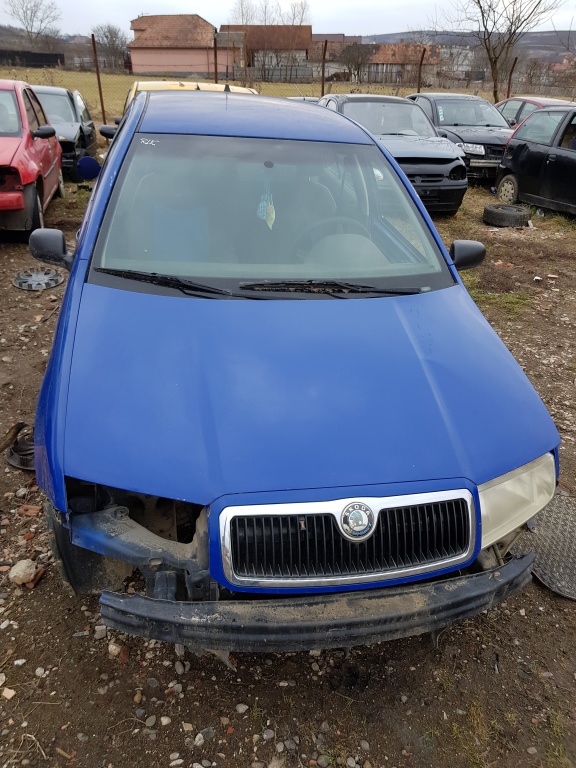 Far stanga Skoda Fabia 2003 Hatchback 1,2