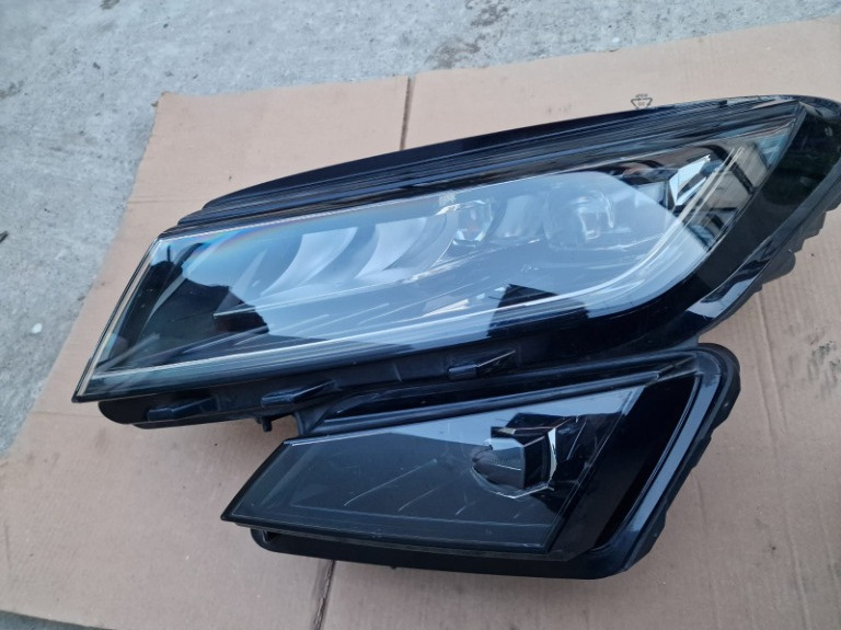 Far stanga Skoda Kodiaq Full LED 5669410