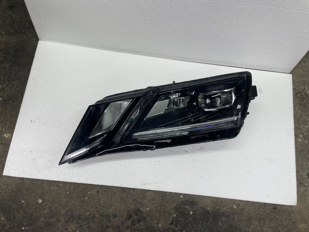Far stanga SKODA OCTAVIA 3 full led an 2017-2019 cod 5E1941017E cu defecte