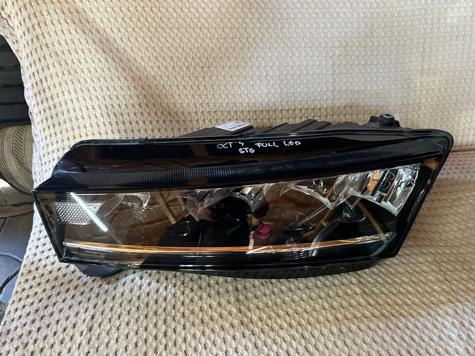 Far stanga skoda Octavia 4 full led 2019/2020/2021/2022