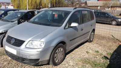 Far stanga Volkswagen Touran 2004 MONOVOLUM 1.9 TD