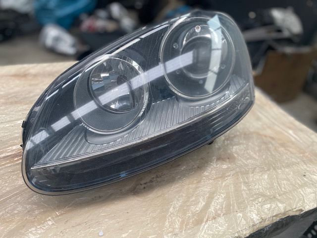 Far stanga VW GOLF, 5 2003 - 2009, Xenon COD PIESA 1K6941031