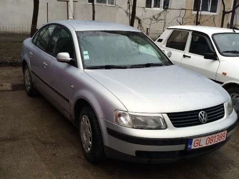 Far Vw Passat B5 1.6 an 2000 stanga dreapta