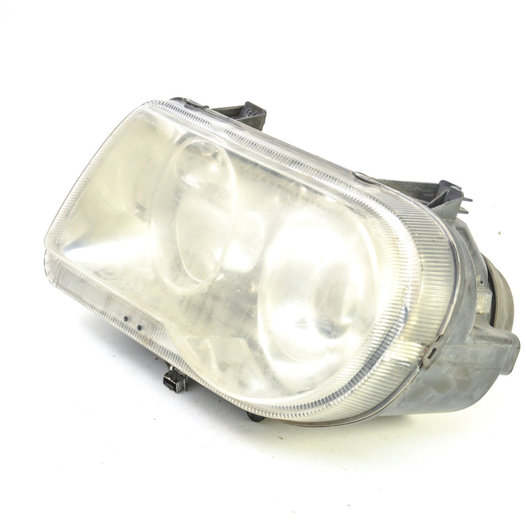 Far Xenon,stanga Chrysler 300 C 2010 - Prezent 04855761AG