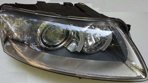 Faruri Bixenon Adaptive Cornering Light 